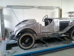 auto d'epoca restauro